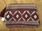 Mud Pie Women’s Shimmer Jacquard Clutch Bag in Merlot Red