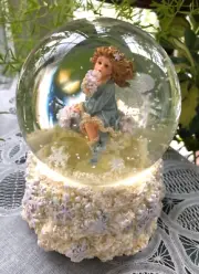 BOYDS WEE FOLKSTONES FAERIES - FLURRYFROST...WINTER DUSTING SNOW GLOBE/MUSICAL
