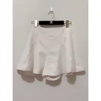 在飛比找蝦皮購物優惠-日本LOWRYS FARM 白色荷葉褲裙M