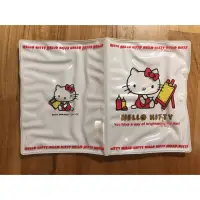 在飛比找蝦皮購物優惠-Hello Kitty護照套 護照夾 護照包 卡片套 證件套