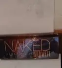 Urban Decay Naked eyeshadow palette