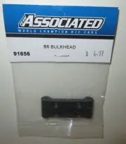 Team Associated B6 Bulkhead (30 / 25) #91656