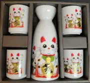 Japanese Sake Set 4 Piece Maneki Neko Lucky Cats Kafuh Japan *Collectibles*