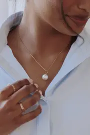 [PUP35] Celia Pearl Necklace - Gold