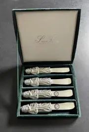 Silver Treasures by Godinger Santa Clause Cheese Butter Spread Knife Set of 4