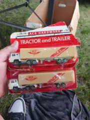 Ace Hardware Tractor & Trailer Plastic & Diecast Hong Kong 1/100 Scale FAST SHIP