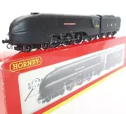 Hornby OO HO LMS WWII WAR CITY OF EDINBURGH STREAMLINED STEAM LOCOMOTIVE MIB`95