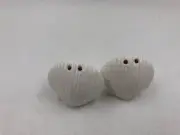 Cracker Barrel Ceramic White Seashell Salt + Pepper CC01B39020