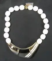 VINTAGE TRIFARI 17" CLEAR LUCITE BLACK / WHITE COLLAR NECKLACE 1087