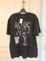 AC DC T Shirt Men's Black Highway to Hell Size XL.
