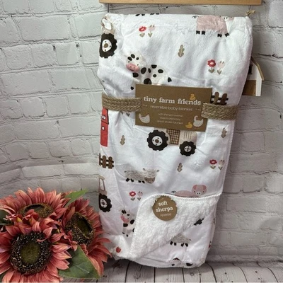 NWT tiny farm friends reversible baby blanket soft serrpa farm animals unisex