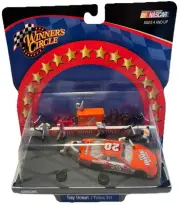 Winner's Circle #20 Tony Stewart 2002 Home Depot Pit Row Pulling Out 1:64 (B113