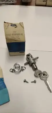 66-70 Mustang /Fairlane / Truck Glove Box Lock Cylinder, With Keys And Hardeware