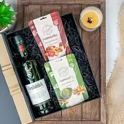 Glenfiddich Tasting Hamper with 12-Year-Old Whisky, Wasabi Macadamias, and Salted Chilli Macadamias - Ideal for Celebrations, Birthdays, Anniversaries, New Year's Eve, Corporate Gifts, Father's Day