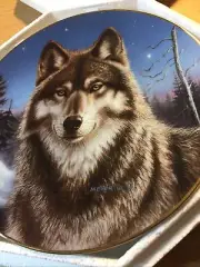 James Meger,8”Winter Solitude ”# 110”,Hamilton Certificate,Wolf.artist Signed.