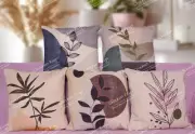 Cushion Cover Kilim Rug Digital Print Decorative Bed Cushion Cover Handwoven Ind
