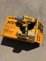 DeWalt 20v Max Brushless XR 1/2" High Torque Impact Wrench Hog Ring Anvil DCF900