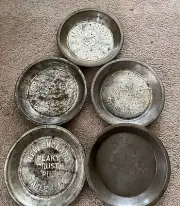 LOT OF VINTAGE ADVERTISING PIE PANS PLATES SOME VENTED FLAKY CRUST /BAKE KING