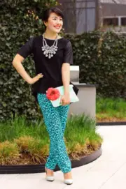 Ann Taylor - Size 2 Bright Jade Green Leopard Print Pants $88.00 (D40)