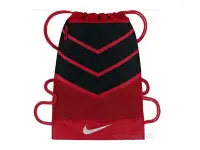 在飛比找Yahoo!奇摩拍賣優惠-(布丁體育)NIKE 束口休閒袋 (紅黑色) 束口包,束口袋