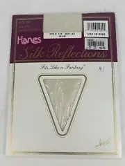 Hanes Silk Reflections Control Top Pantyhose 717 Sandalfoot Pearl Size AB