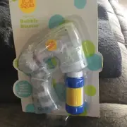 Sun Squad Light Up Bubble Blaster - Lights Up & Blows Bubbles With Solution New