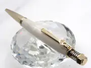 GEORGEOUS HIGH QUALITY HANDMADE WRENCH SNOWBALL ACRYLIC CLICK BALL POINT PEN