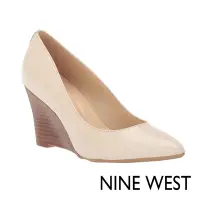 在飛比找Yahoo奇摩購物中心優惠-NINE WEST CAL9X9 尖頭楔型高跟鞋-米白色