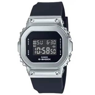 【CASIO】G-SHOCK 經典5600系列女版 銀色不鏽鋼錶殼x樹脂錶帶 GM-S5600-1 台灣卡西歐公司貨