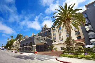 南洛杉磯國際機場希爾頓尊盛酒店Embassy Suites Los Angeles - International Airport South