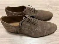 在飛比找Yahoo!奇摩拍賣優惠-ZARA 男鞋 皮鞋 麂皮鞋 42號