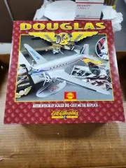 Ertl Douglas Shell Oil DC-3 1:72 Scale Diecast Airplane