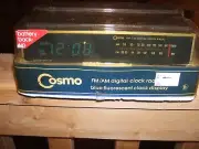 VINTAGE New 1980's COSMO Tabletop AM/FM Radio Alarm Clock KMART OLD STORE STOCK