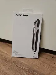 tech21 Evo Mesh iPhone 7 CASE New OEM Clear / Black