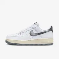 在飛比找momo購物網優惠-【NIKE 耐吉】Air Force 1 07 LX 男 休