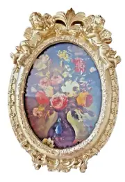 Bright Gold Tone Cherub Ornate 5"x7" Oval Frame W