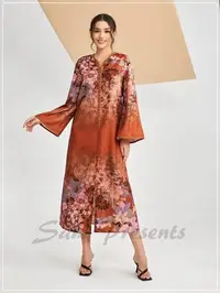 在飛比找Yahoo!奇摩拍賣優惠-長洋裝 超美獨特東洋風印花拼接織帶下擺開叉華麗長袖貴氣感淑女