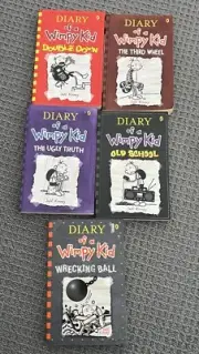 Kids Reading Books- Diary Of A Wimpy Kid X 5