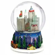 Musical Christmas in NY Snow Globe