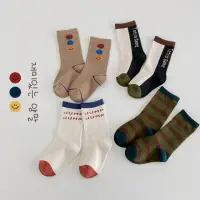 在飛比找momo購物網優惠-【merci life】（4雙一組）韓風可愛笑臉兒童運動襪 