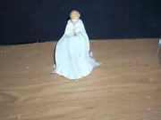 Royal Doulton Silent Night PetiteFigurine Songs of Christmas CarolsHN5700 NewBOX
