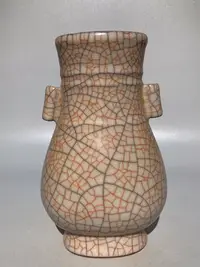 在飛比找Yahoo!奇摩拍賣優惠-古玩瓷器 老物件 宋代哥窯瓷器 金絲鐵線貫耳瓶 喜歡的朋友請