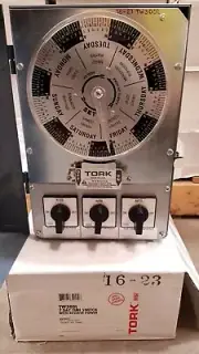 (C) Tork TW300L 7 Day Time Switch W/Reserve Power 120V 20A 60Hz Timer Control⚡️