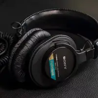 在飛比找蝦皮購物優惠-幾乎全新新力 索尼 SONY MDR -7506 監聽 耳機