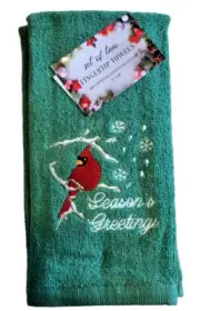 Christmas Cardinal Snowflakes Fingertip Towels Embroidered Set of 2 Green Bath