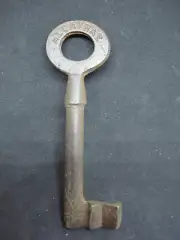 Alcatraz Cell Key Skeleton Lock Steampunk