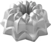 Nordic Ware Vintage Star Bundt Cake Pan, Gray, 53137