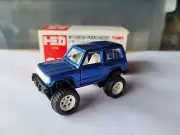 TOMICA 35 - MITSUBISHI PAJERO BIGFOOT [BLUE] NEAR MINT RED BOX MADE IN JAPAN