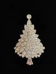 Signed Swan Swarovski Rhodium Clear Crystal Christmas Tree Brooch Pin