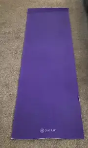 Gaiam Essentials Thick Yoga Mat Fitness & Exercise Mat with Yoga Book